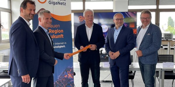 Wirtschaftsregion Heilbronn-Franken und tktVivax treiben Breitbandausbau mit Gigabitkompetenzzentrum voran